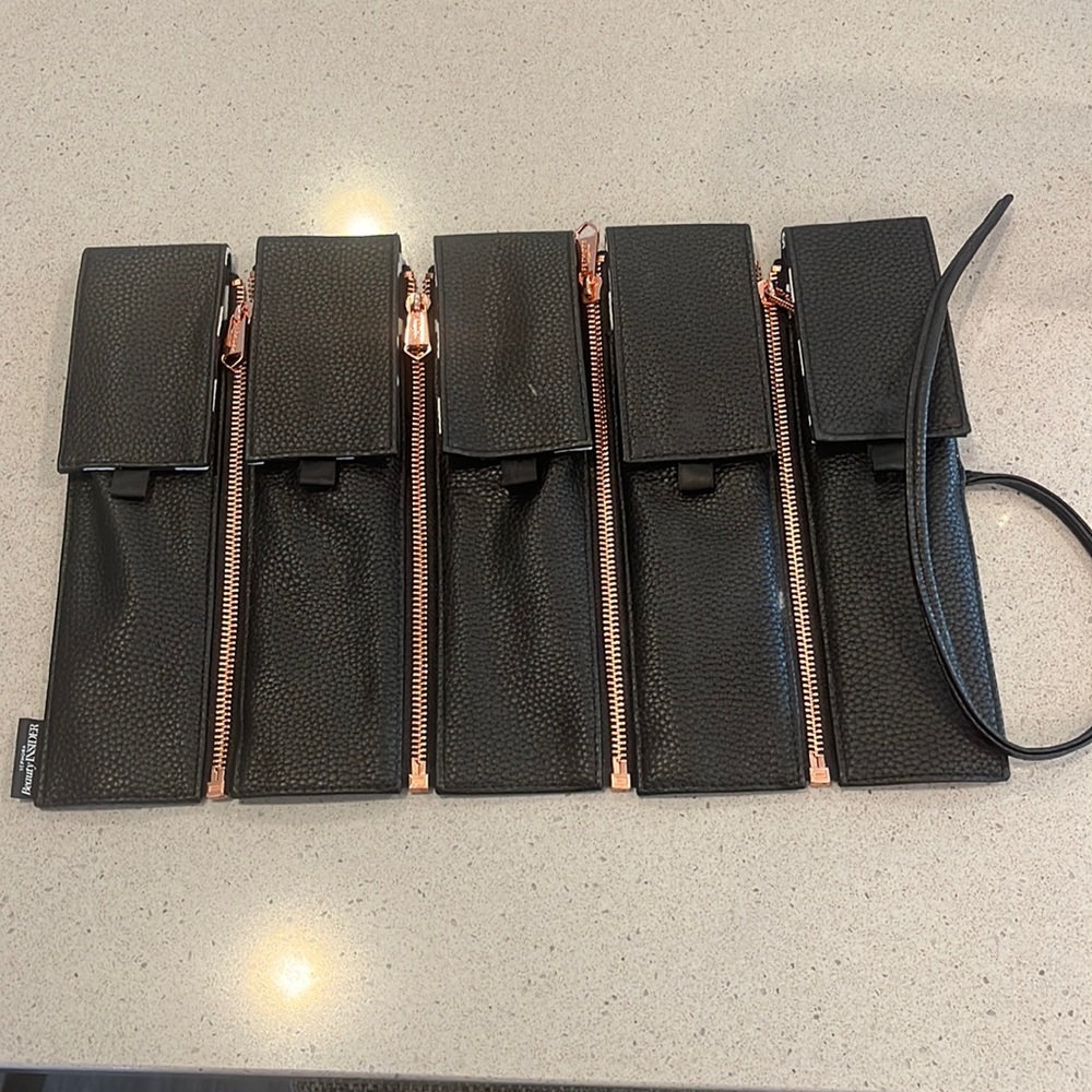 Makeup brush storage